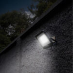 Refletor LED PRO 150W IP66 Bivolt 3.000K - Preto